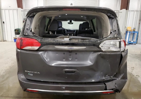 Chrysler Pacifica cena 59900 przebieg: 90606, rok produkcji 2020 z Piotrków Trybunalski małe 92